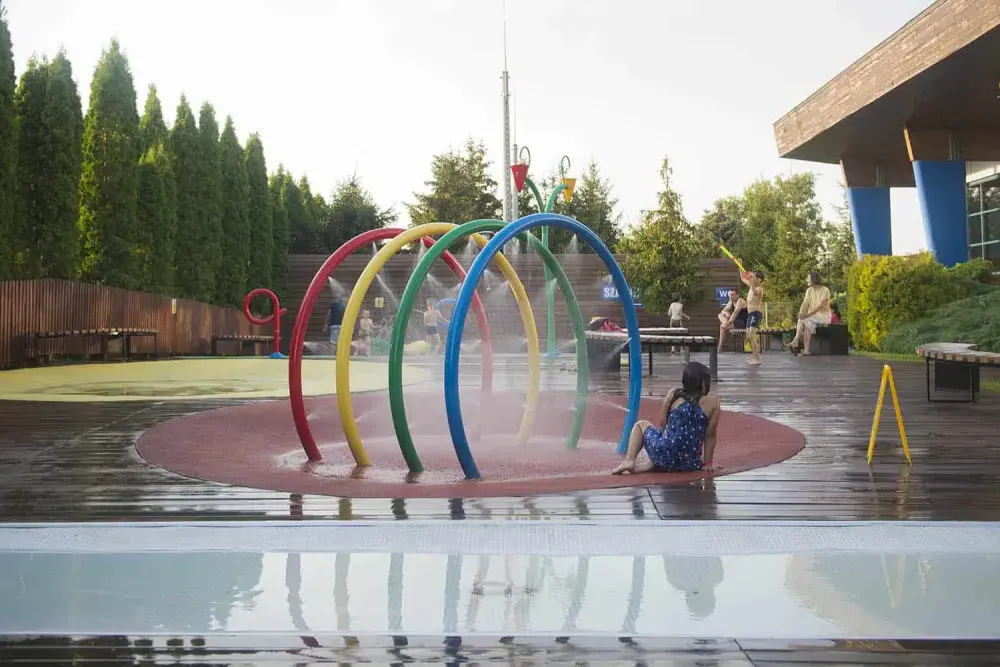 Co oferuje park wodny w Grodzisku Mazowieckim? Rodzinne atrakcje!