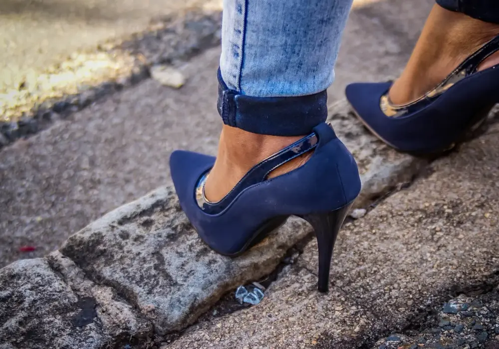 Jakie damskie buty są szczególnie modne w tym sezonie?