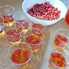 Deser z galaretki może być zdrową przekąską dla dzieci? 7 inspiracji