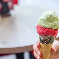 Czy lody Baśniowa to sekretny przepis na warszawską radość?