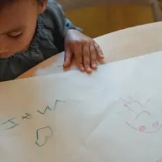 Które kredki dla 2-latka są bezpieczne i rozwijające? Nasz top 5