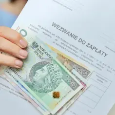 Zajęcie wynagrodzenia samotnej matki przez komornika: co musisz wiedzieć?